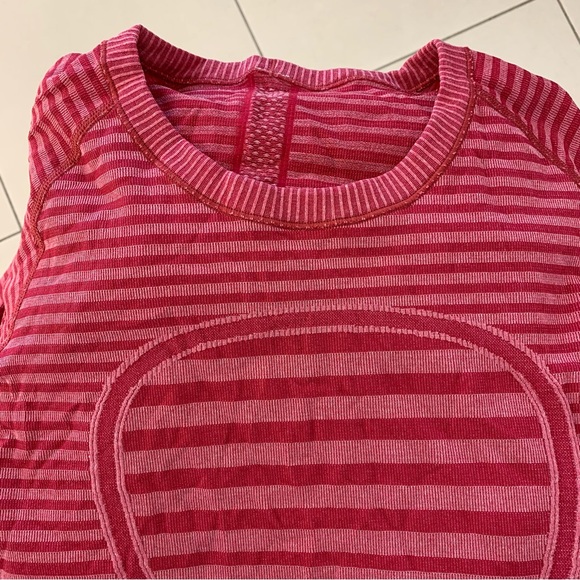 Lululemon long sleeve - Picture 3 of 4